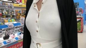 個人撮影巨乳熟女にヒタッと白ワンヒてノーフラ散歩お買い物ホッチか Japanese/hentai/asian/milf/step Mom/big Tits/日本人/熟女/巨乳/素人/潮吹き