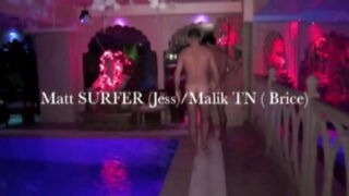 De grote Arabische hunk Malik geeft een intense amateur anale beurt.