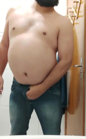 Men Wearing Jeans Are so Sexy!