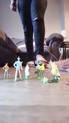 Giantess sandal crush