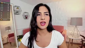 Easy Squirter Soaks Thong � BBW Saray Loves Street Voyeur Gazes