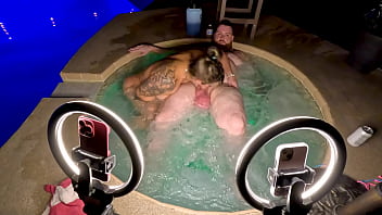 Live Hot Tub Sex With Kyle
