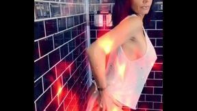 La suite de cette vid&eacute_o est offerte en prenium