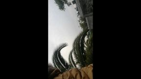 desconocida me lo chupa en la calle y termina asi