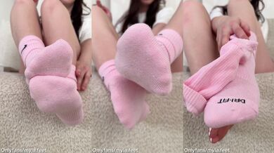 High & addicted to my socks and smell!