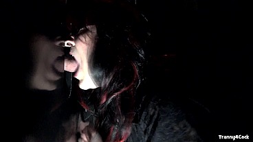 Swallowing a huge load at the gloryhole