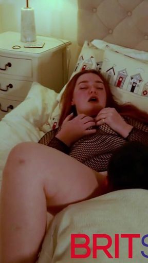 18-year-old British redhead gets her cunt eaten
