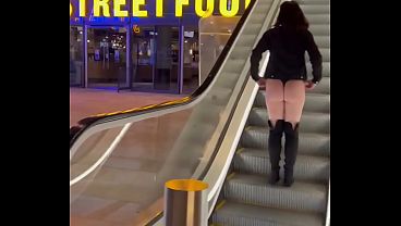 Naughty housewife shows off her sexy thong in public