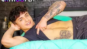 Stylish Dante Jones Masturbating His Meaty Cock Solo