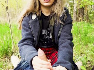 I took my girlfriend to the forest and persuaded her to masturbate to me in a weenie-sock.