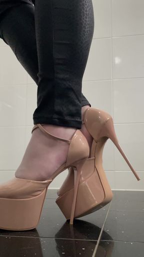 High Heel try on 4
