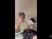Stoner Twink bust a nut on cam