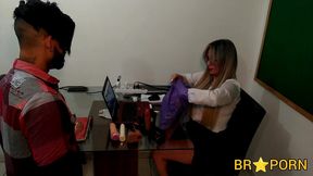 o entregador e a professora