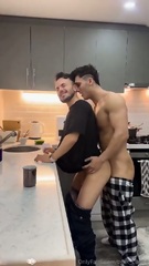 Hot Hunk Muscled Fucking His Pussyboy In The Kitchen
