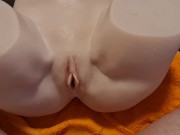 My girlfriend doesn't want to make a video, so i'll do it with this toy..