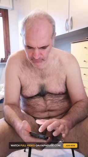 Live Show on October 26