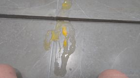 Sissy Kanisa Eat Fresh Egg From Her Ass