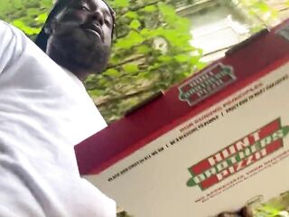 Tomboy and the delivery chap