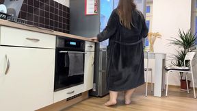 Mother-in-law makes son-in-law cum on her slutty ass in panties in the kitchen