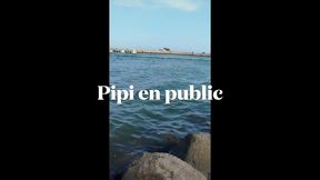 liloubyviceversex - pipi en bord de mer
