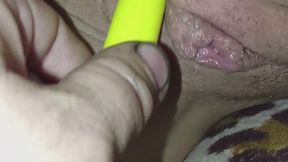 Jucarie galbena de placere