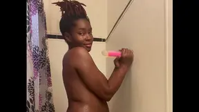 Curvy goddess plays with BBC in the shower