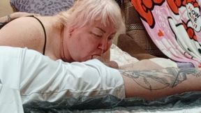 Girlfriend Fingering and Giving Blowjob with Cum in Her Mouth