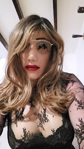 Some new lipstick and my favourite outift