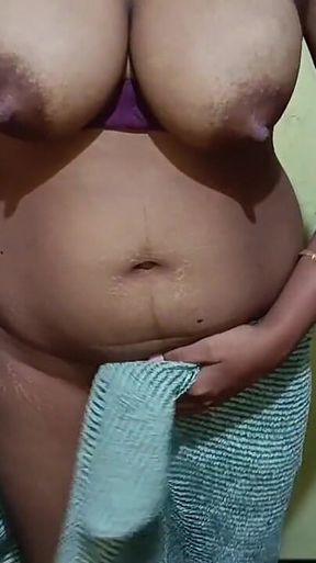 Indane Girl Very Very Hot Video