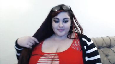 Destiny Diaz Shows Tits on Cam