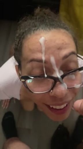 Sexy Slut Frecklemonade Can Take A Facial (Cumpilation)