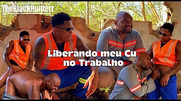 Trabalhadores Fudendo na construção escondido das esposas