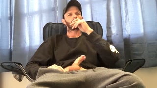 Big dick and good weed + cumshot ( smoke and stroke )