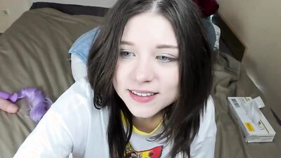 I'm hyper so i cum a lot