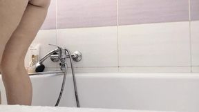 Amateur wife shaves her pussy hair