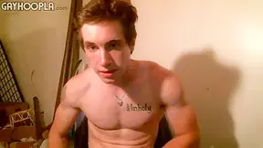 Erics Morning Shred Turns into a Steamy Solo Stretch Session – GayHoopa