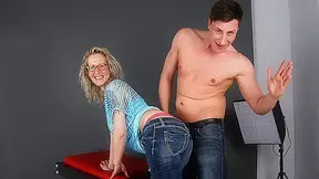 German Housewife Fucking And Sucking During A Photoshoot - MatureNL