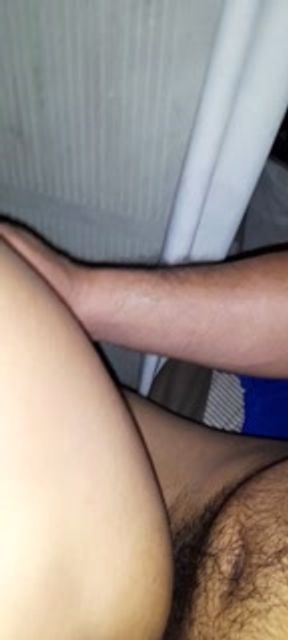 Pinay kumare nagpakantot kay kumpare habang maulan nasa ibang bansa kc si pare