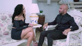 Mesmerizing round booty on Latina