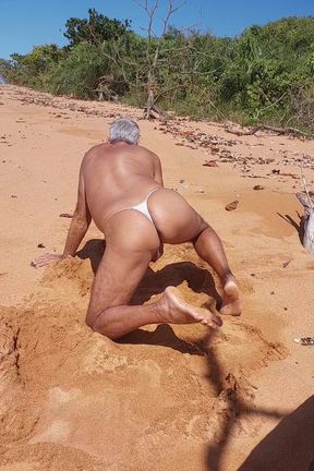 Ladysilva crossdress what a hot slut in panties on the beach