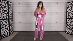 CHERRI EARNS HER YELLOW KARATE BELT (4K)