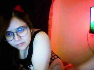 EVERYONE WATCHING ME MASTURBATE AND CUM LIVE