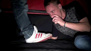 two scally boy tatoo fuck in cruising with sneaker and PISS at the end