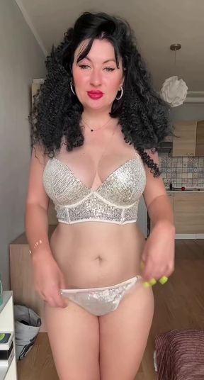 Brunette so good - you have to see it! Follow her Onlyfans! 💋