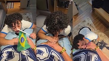 O GOSTOSO DOTADO FUDENDO COM TESÃO