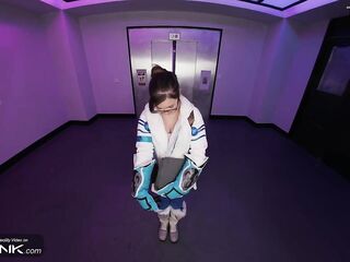 VR Conk: Lewd Mei From Overwatch Sucks A Schlong In Glasses In Game Cosplay Porn Parody
