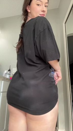 Athletic trans girl goes solo