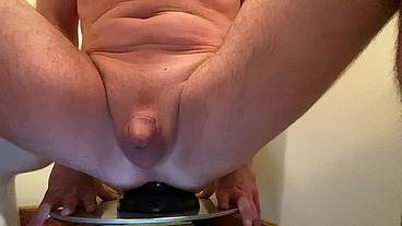 EastTNGuy22 huge butt plug and milking