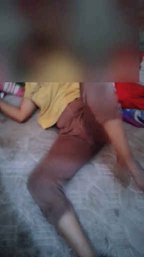 Building foreman who likes to p waww