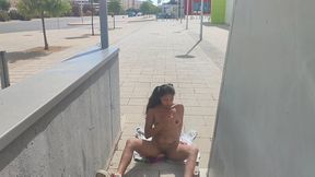 My fantasy is to masturbate in public, I enjoy a lot with my sexual toys